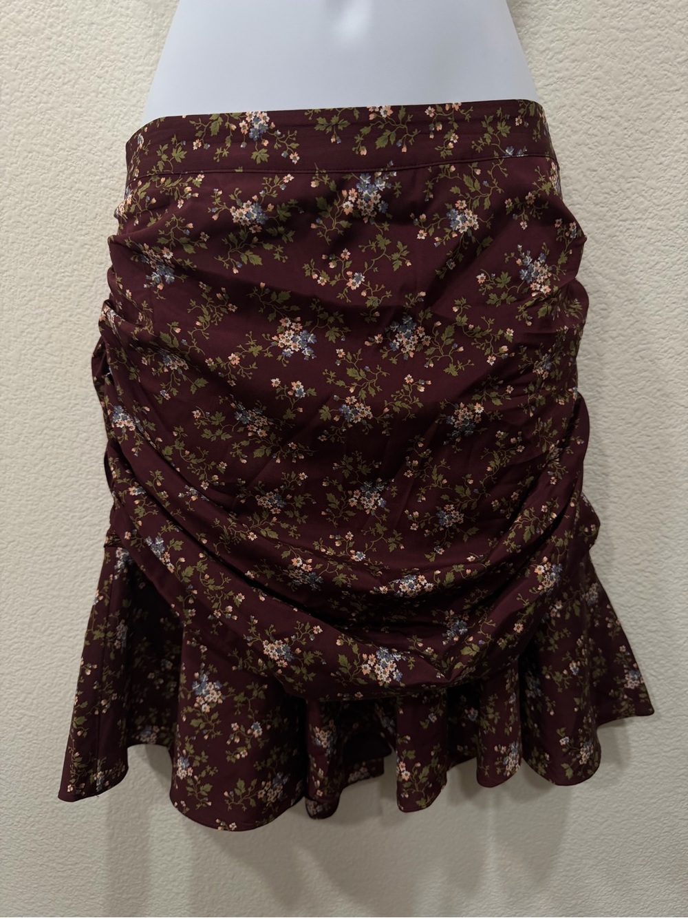 VERONICA BEARD Burgundy Floral Ruched Skirt with Flounce Hem SIZE 10